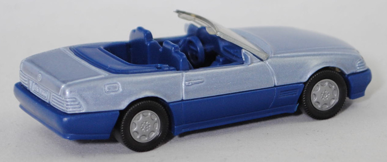 00005 Mercedes-Benz 500 SL ohne Verdeck (Hardtop) (R 129, Modell 1989-1992), silberblaumetallic/saphirblau, Scheibe seitlich lackiert, Heckklappe mit Stern, Hong, B7, SIKU, 1:55, m (Verdeck weg)