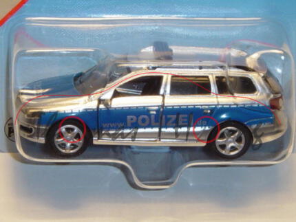 00001 VW Passat Variant 2.0 FSI (B6, Typ 3C) Streifenwagen, Modell 2005-2010, chromsilber/dunkelblau