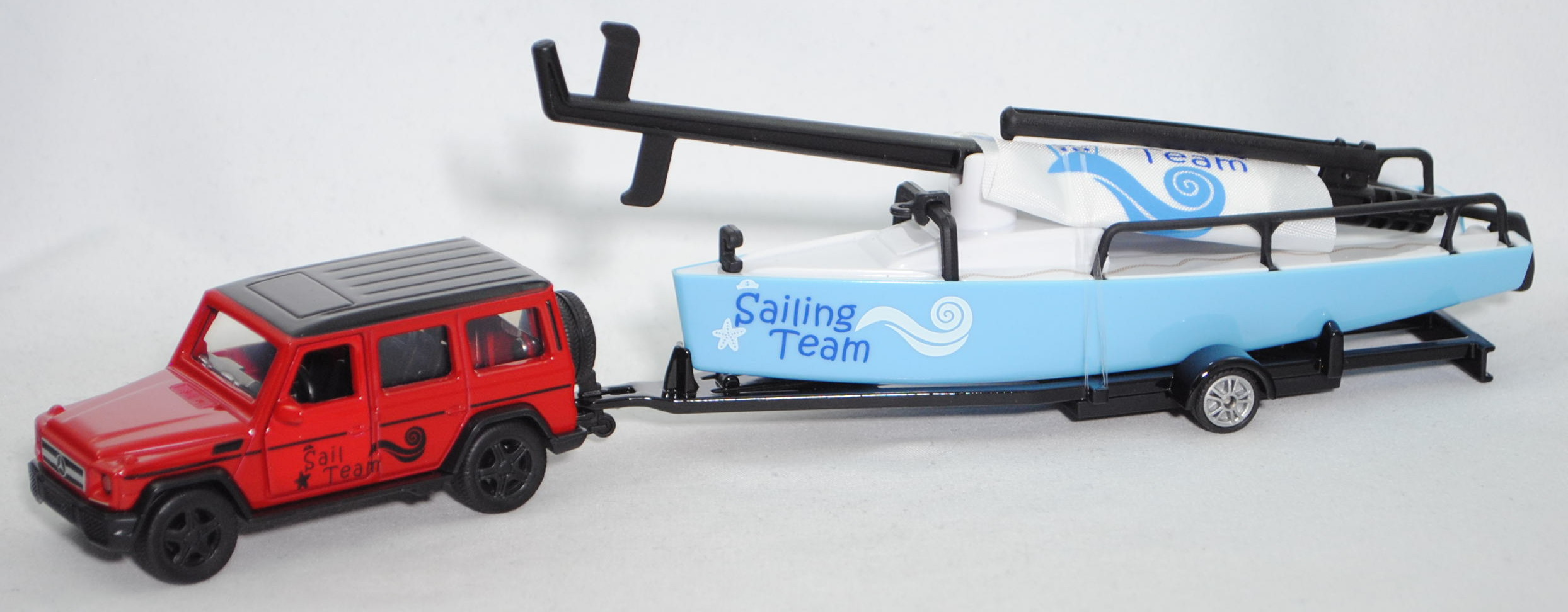 00000 Mercedes-Benz G 65 AMG mit Einachs-Bootstrailer und Segelboot, Sail / Team, 1:50/1:55, L17mpK