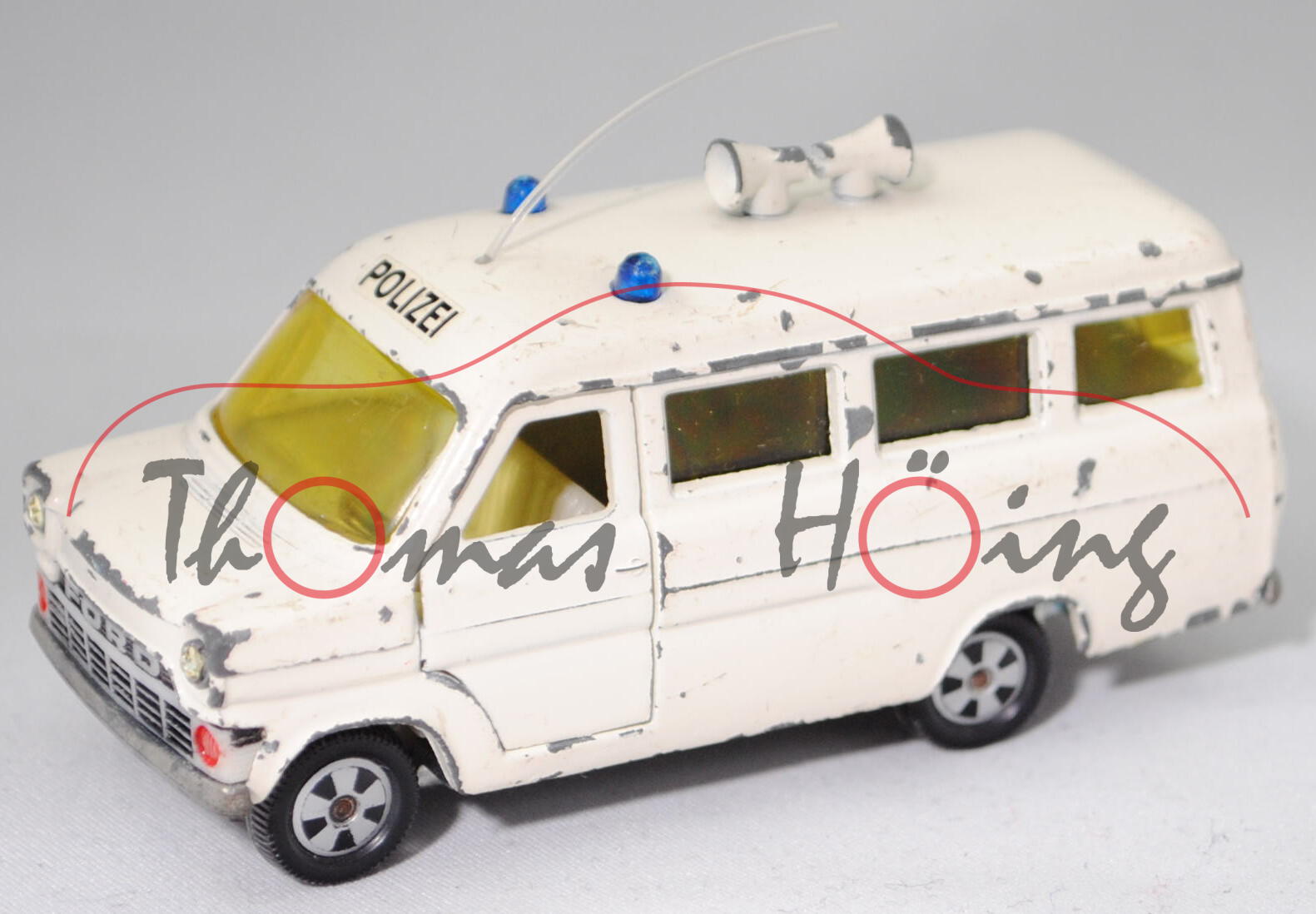 00007 Ford Transit Mannschaftswagen (Typ Transit '65, Mod. 65-71) Polizei, weiß, Verglasung gelb, R9