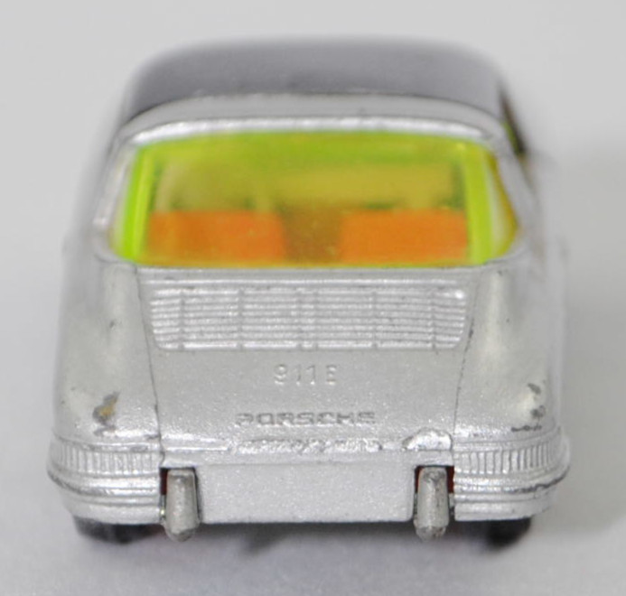 00004 Porsche 911 E Targa (Modell 1968-1969), silbergraumetallic, innen rotorange, Lenkrad cremeweiß, W-Germ, Verglasung gelbgrün, R11, SIKU SUPER, 1:60, m-