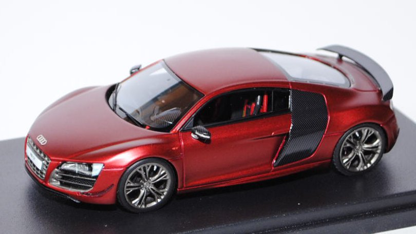 Audi R8 GT, Mj. 2011, mattrotmetallic, Looksmart Models (Handarbeitsmodell), 1:43, PC-Box, limitiert