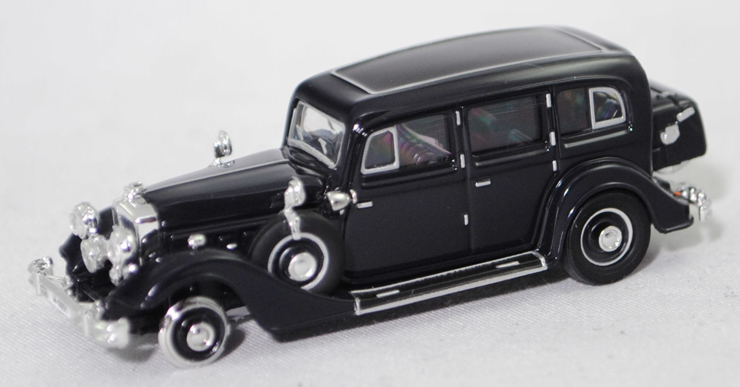 Horch 851 Pullmannlimousine (Sonderausführung des Types 850, Hersteller Karosserie: Erdmann & Rossi, Modell 1934-1937), schwarz, Ricko / Brekina, 1:87, PC-Box (Vorderreifen fehlen)