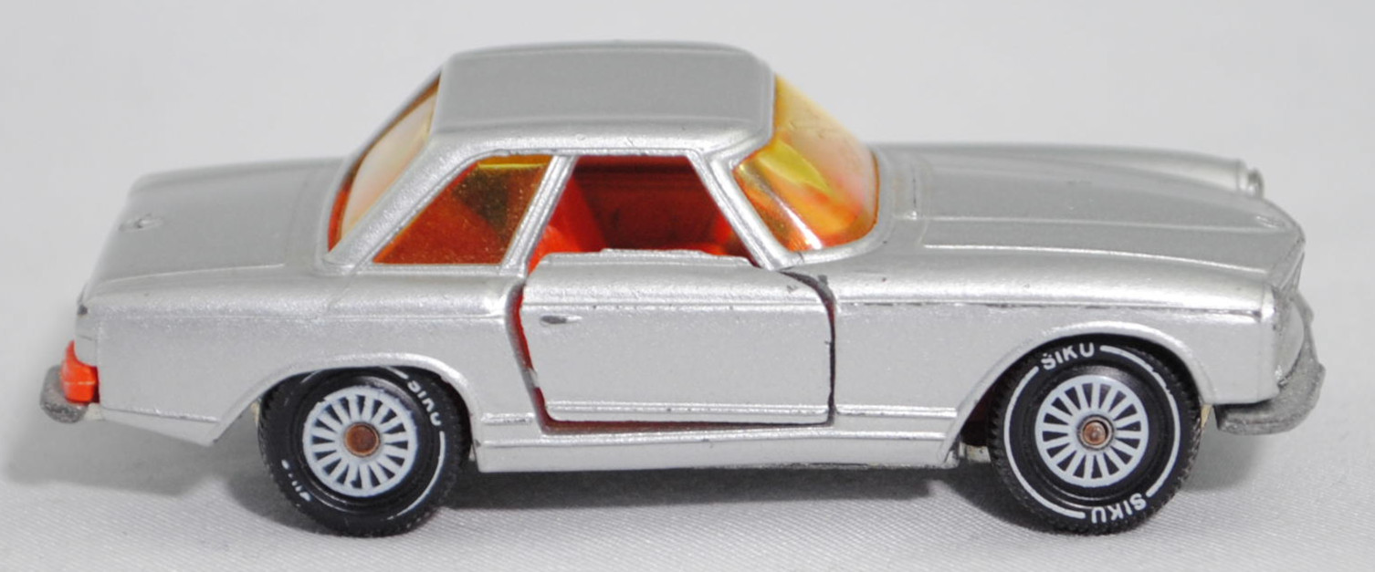 00006 Mercedes-Benz 280 SL (W 113, Pagode, Modell 1968-1971) mit Hardtop (Coupédach), silber, Bpr. V 302 / 1017, W-Germ, Verglasung gelb, R11 gerillt, SIKU SUPER, 1:60, m-