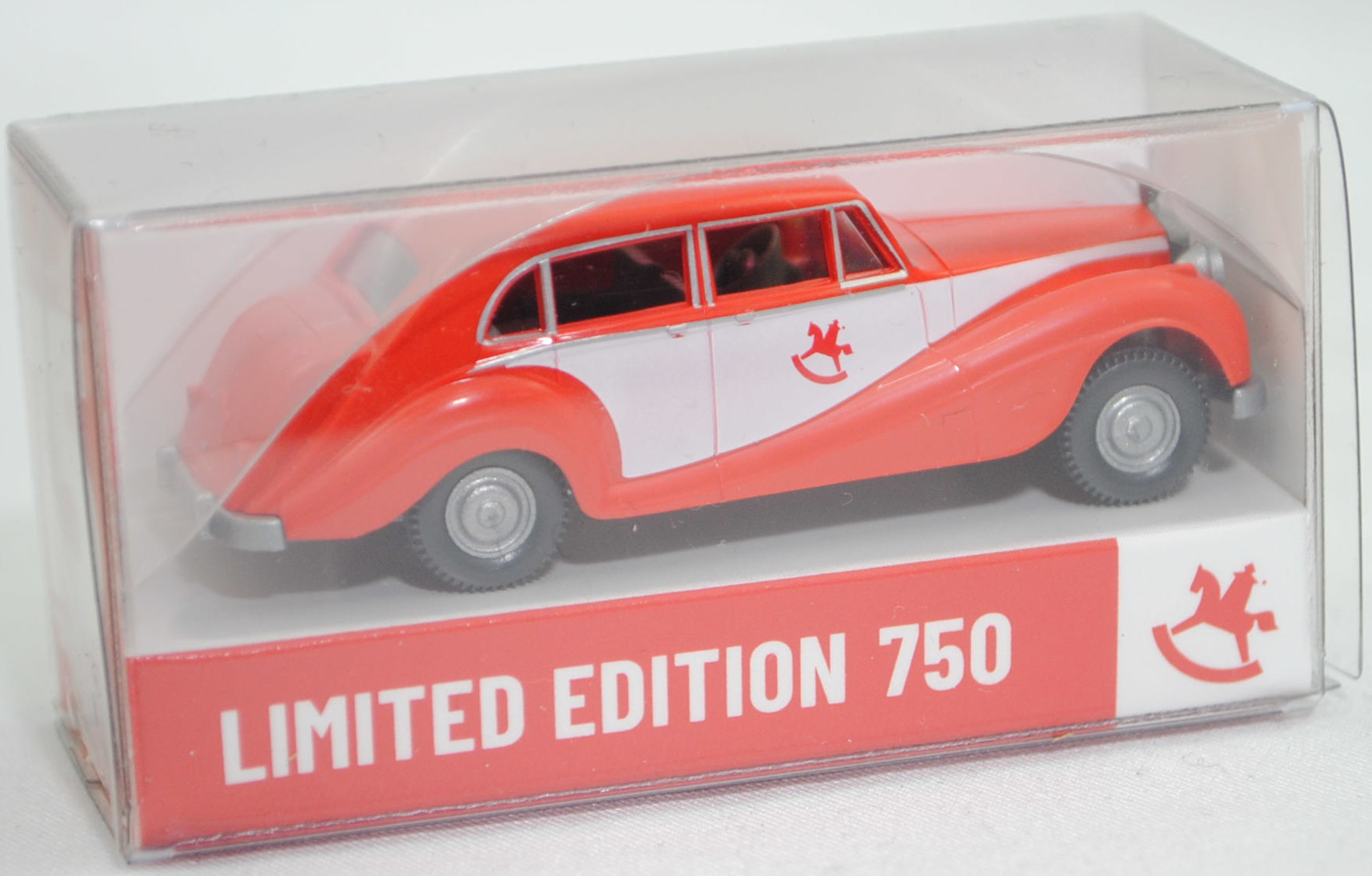 Rolls-Royce Silver Wraith (Facelift 1951, Modell 1951-1955), orange mit weißen Seitenflanken, Wiking, 1:87, Werbeschachtel (spielwarenmesse / 75th / Nürnberg 27 - 31 Jan 2026)