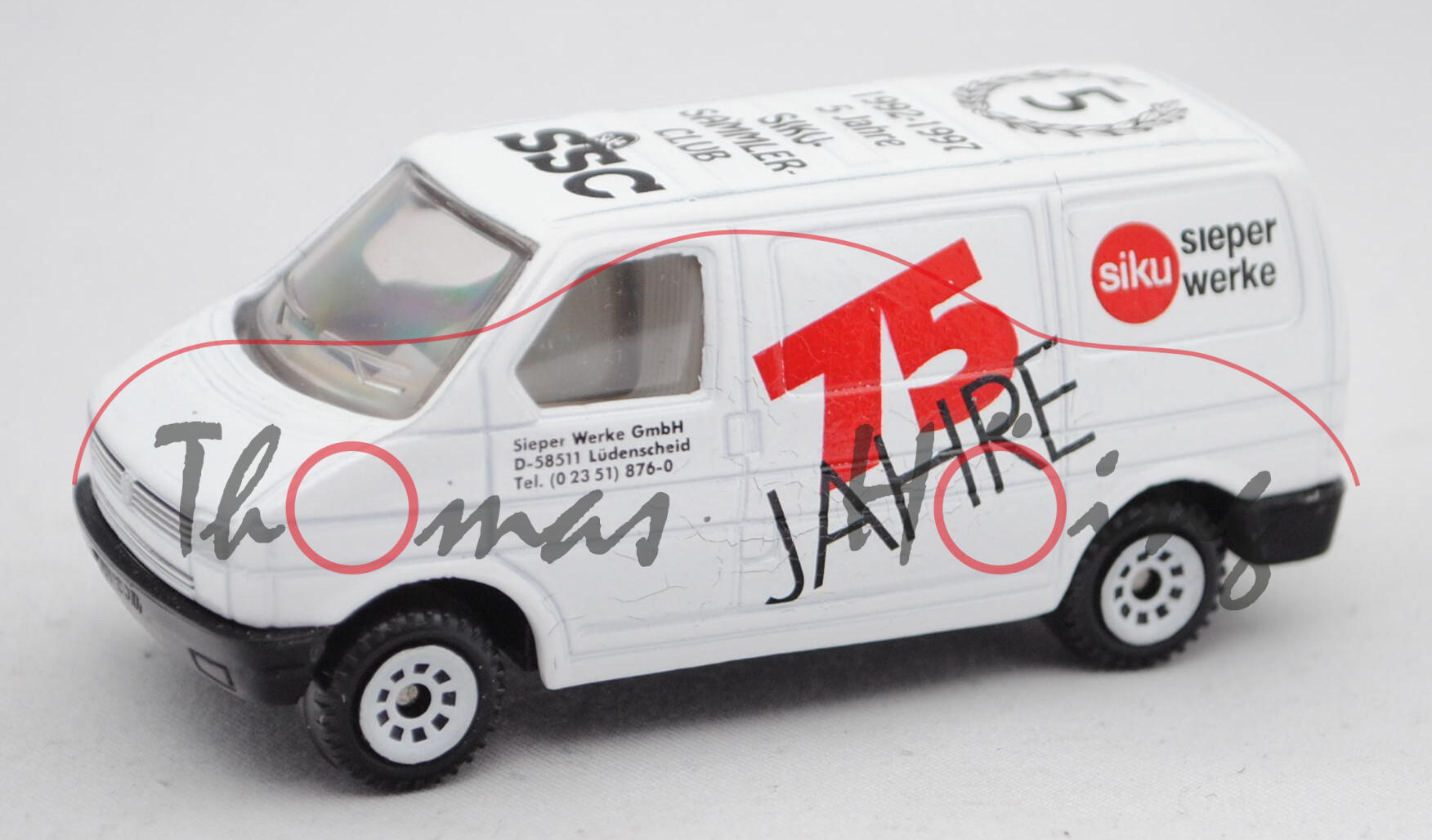 00422 VW T4 Transporter Kasten (Typ 70, Mod. 90-95), weiß, Sieper Werke/75 JAHRE/SSC, mit Rissen, mb