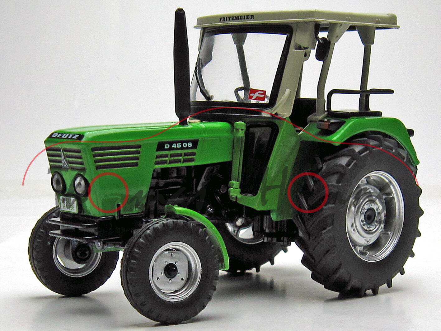 DEUTZ D 45 06 (Facel. 1974, Ausführung 1974-1980) mit Fritzmeier-Verdeck, grün, weise-toys, 1:32, mb