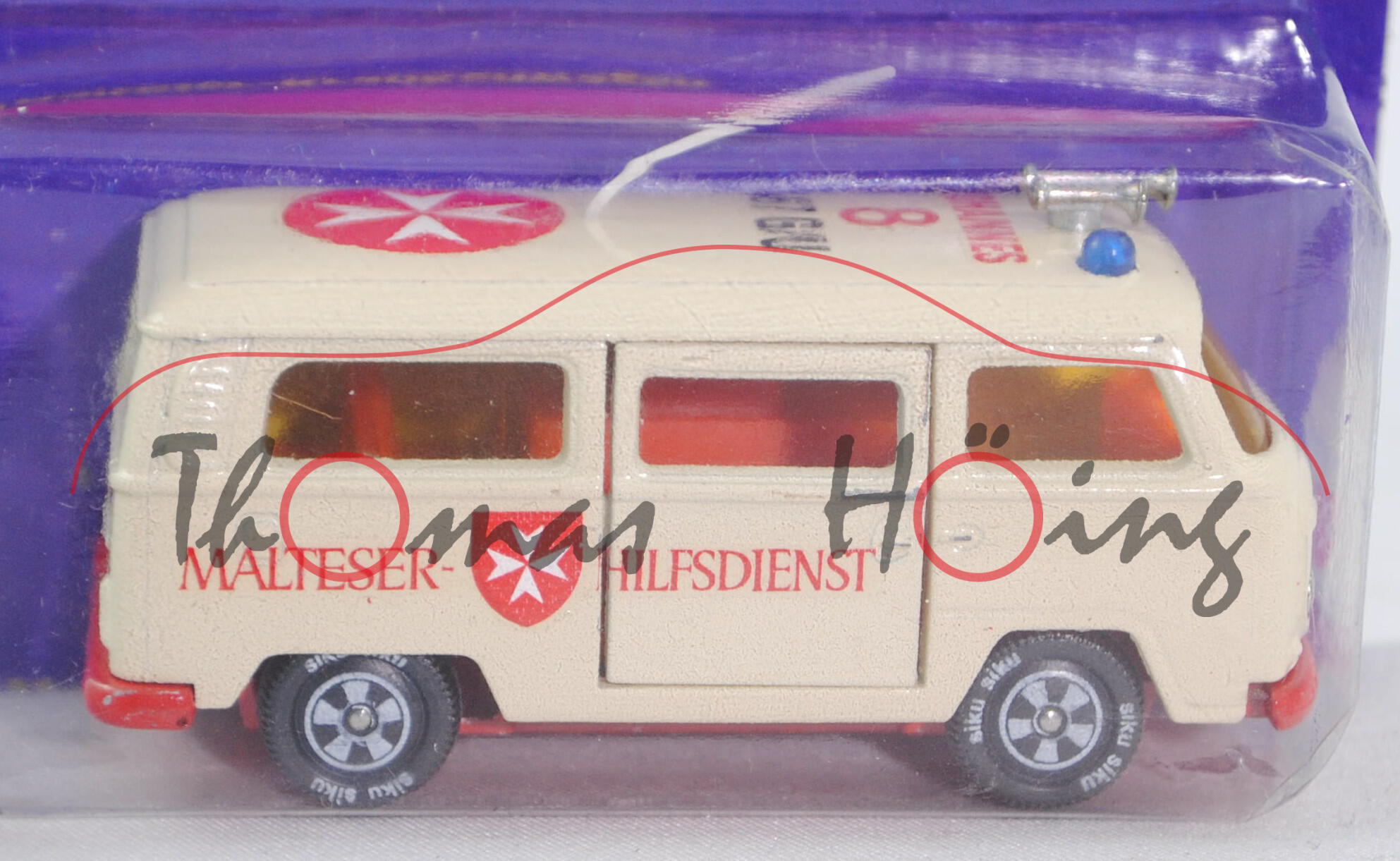 00001 VW Bus (Typ T2b, Mod. 72-79) Malteser-Krankenwagen, hellelfenbein, MALTESER- HILFSDIENST / JOH