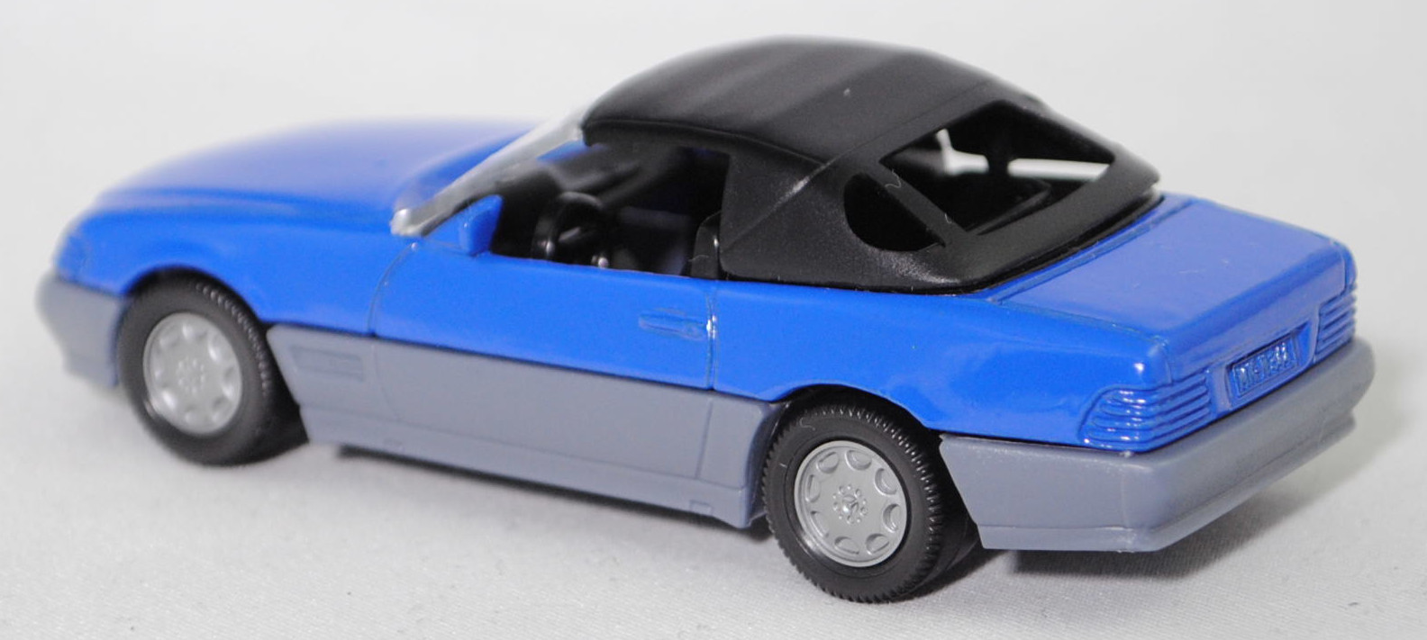 00001 Mercedes-Benz 500 SL mit Verdeck (Hardtop) (R 129, Modell 1989-1992), hell-enzianblau/fehgrau, Scheibe seitlich unlackiert, Heckklappe ohne Stern, Germ, B7, SIKU, 1:55, m