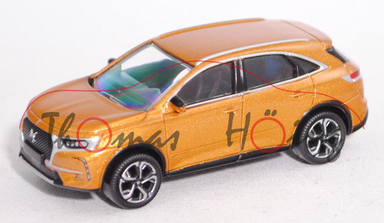 DS7 Crossback (DS Automobiles, Mod. 18-), byzantin-gold, 17 Zoll Felgen BERLIN, ca. 1:64, Norev, mb