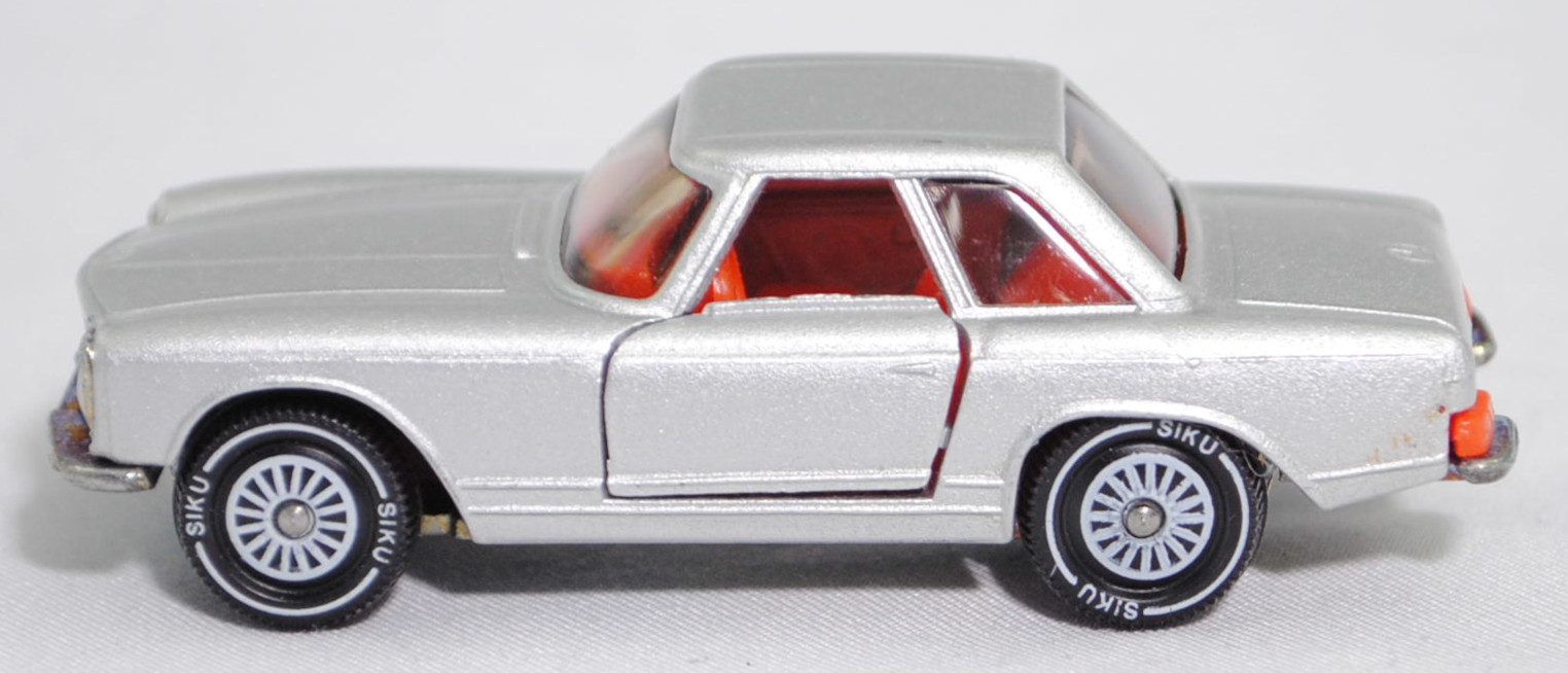 00007 Mercedes-Benz 280 SL (W 113, Pagode, Modell 1968-1971) mit Hardtop (Coupédach), silber, Bpr. V 302 / 1017, W-Germ, Verglasung rauch, R11 gerillt, SIKU SUPER, 1:60, m-