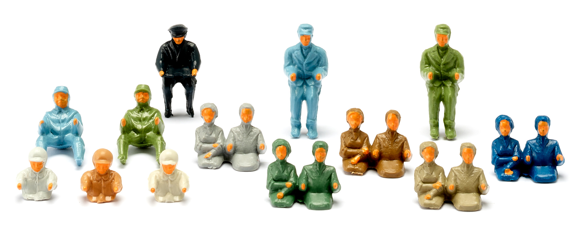 Zubehörpackung - 13 Stück Figuren (Rennfahrer + Fahrerpärchen + Fahrer mit Mütze und schmalen Beinen + Traktorfahrer mit Mütze und breiten Beinen + Busfahrer), Wiking, 1:87, mb