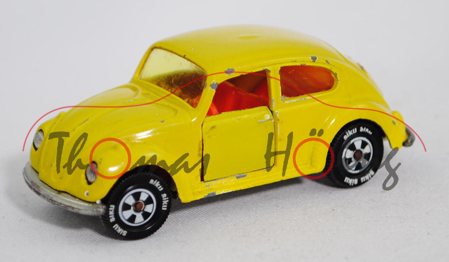 00000 VW Käfer 1300 (Typ 11, Modell 1965-1970), hell-zitronengelb, innen rotorange, Lenkrad rotorang