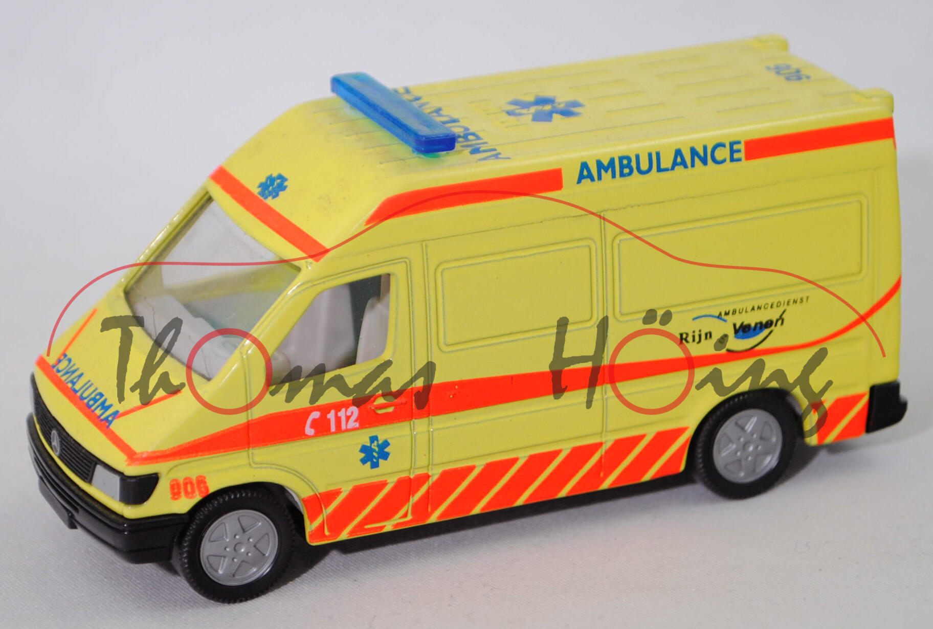 Mercedes-Benz Sprinter I (Mod. 1995-2000), leuchtgelb, AMBULANCE / Rijn EN Venen / 906, SIKU, 1:55