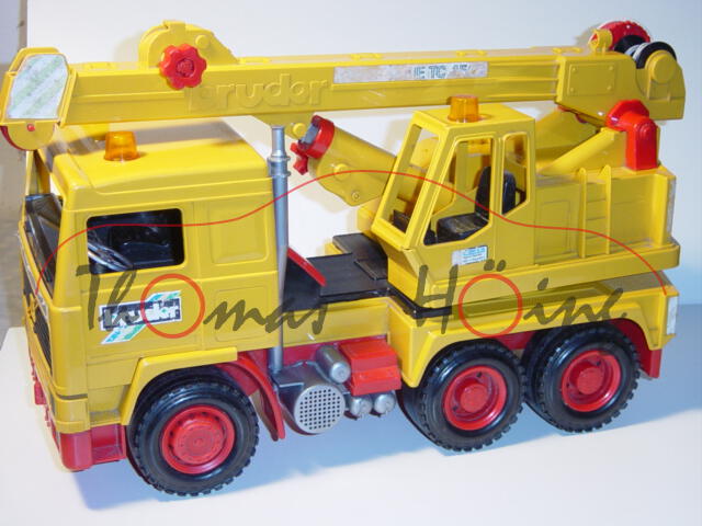 Volvo F16 INTERCOOLER LKW mit Tele-Kran TC 4500, gelb/rot, Kranhaken weg, 1:16, bruder, Modell bespi