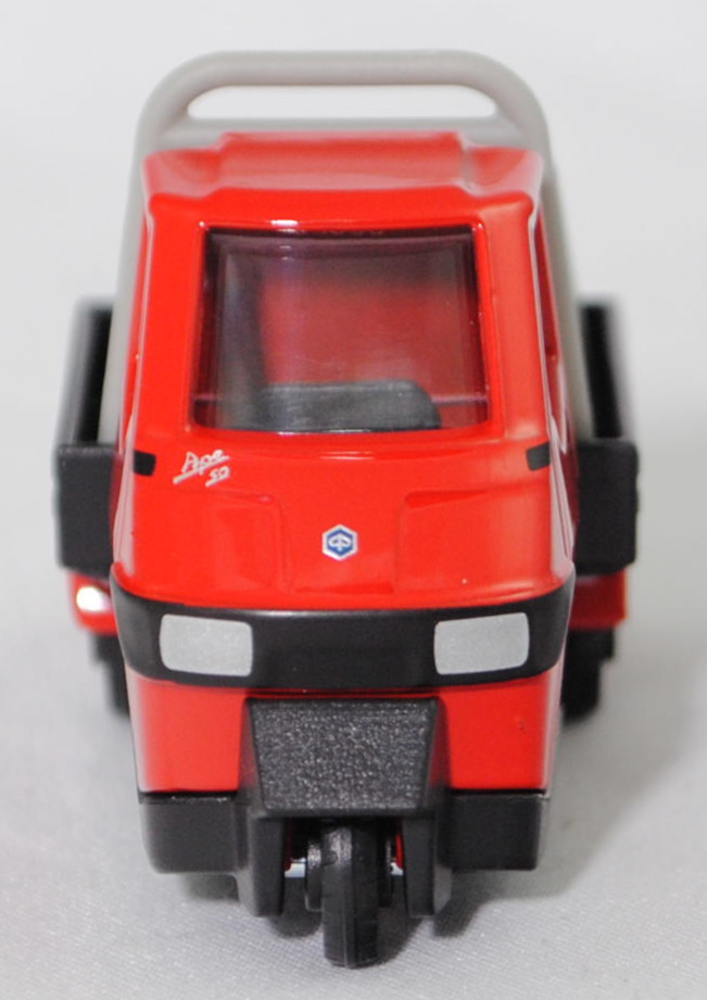 00000 Ape 50 2T E4 Cross Country (Typ E4, Modellcode E33M000040, Facelift 2019, Modell 2019-), verkehrsrot/schwarz/papyrusweiß, SIKU SUPER, 1:43, P29f