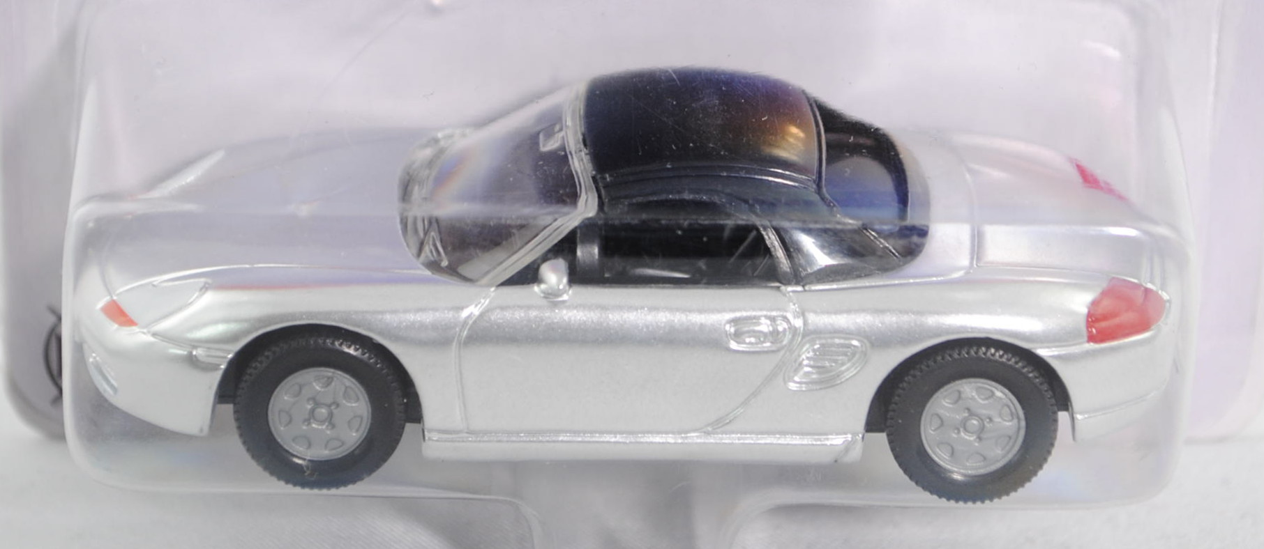 00002 Porsche Boxster 2.5 (Typ 986, Modell 1996-1999), weißaluminiummetallic, innen schwarz, Lenkrad