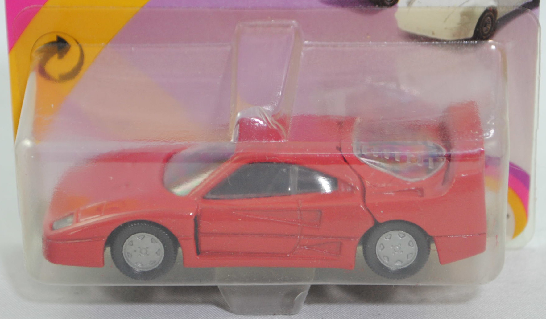 00004 Ferrari F40 (Typ F120, Modell 1987-1992), karminrot, Nummernschild hinten silber, Chassis schwarz, Hong, mit CE-Zeichen, B6, SIKU SUPER, 1:56, P23