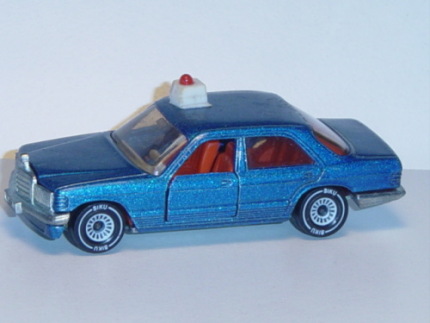 00005 Mercedes 500 SE (Baureihe W 126), Modell 1979-1981, dunkel-blaumetallic, Glas rauch, B4, Umbau