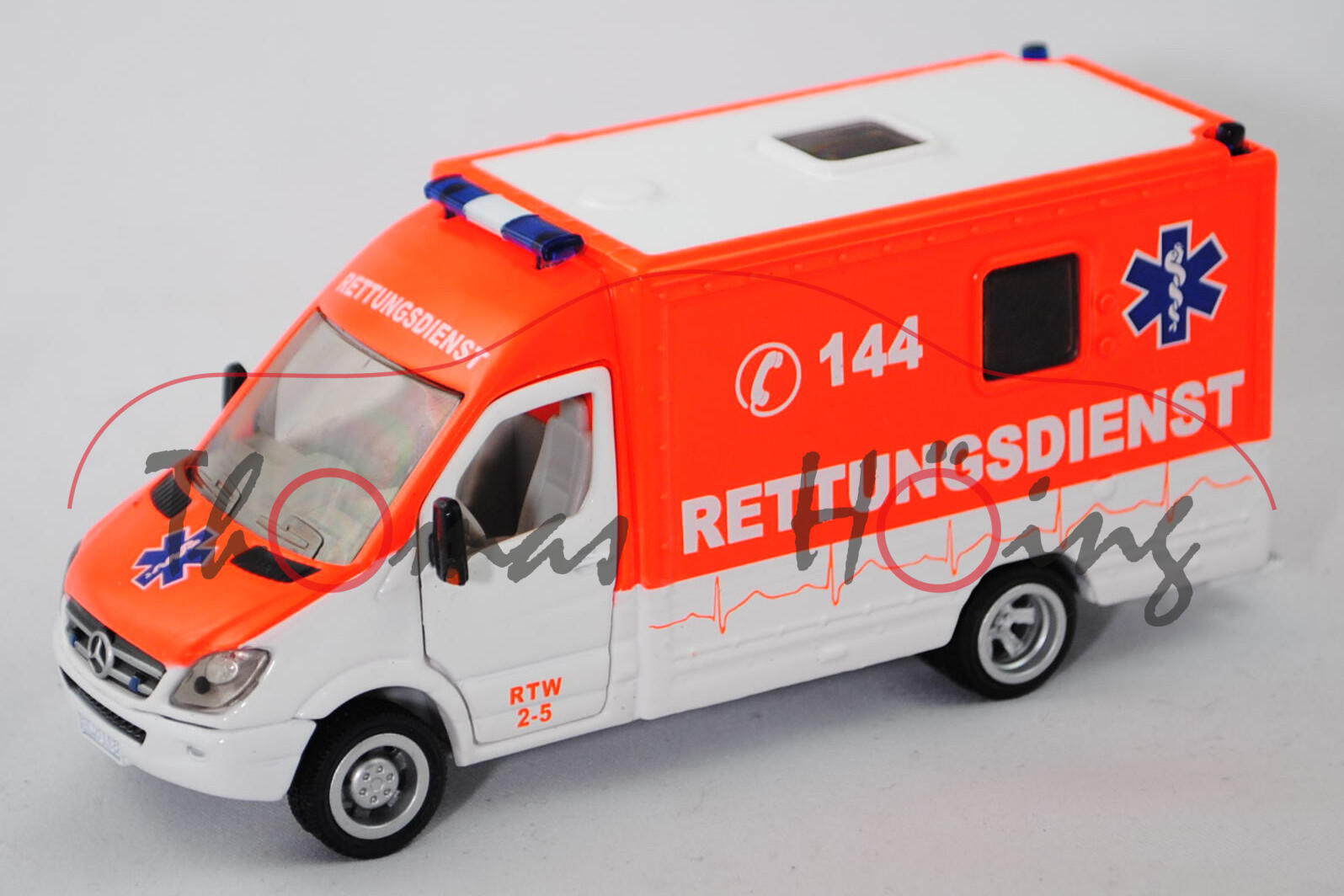 03902 CH Mercedes-Benz Sprinter II (NCV 3, W 906, Modell 2006-2009) mit Kofferaufbau Rettungswagen