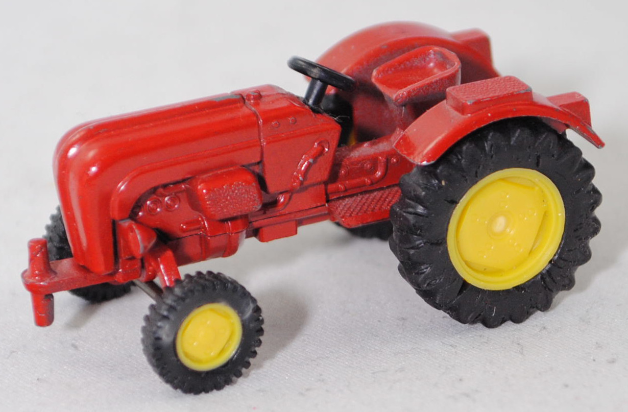00007 PORSCHE-DIESEL STANDARD T 217 (Modell 1960-1962), verkehrsrot, Fronscheinwerfer 3 mm lang, ohne Auspuff, runde Vertiefung unter der Ölwanne, SIKU, 1:60, vsc