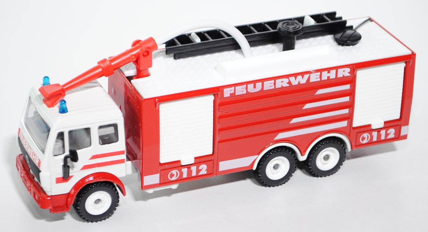 00001 Mercedes SK Tanklöschfahrzeug, reinweiß/verkehrsrot, FEUERWEHR / C 112 C 112, LKW12, 1:55, L15