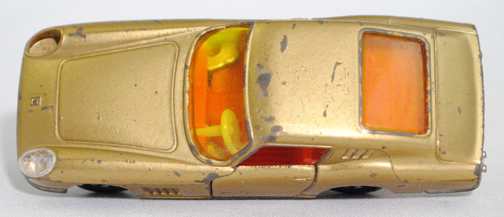 00002 Ferrari Berlinetta 275 GTB (Tipo 563, 2. Serie, Long Nose / Lange Nase, Modell 1965-1966), goldmetallic, transparente Frontscheinwerfer, Bpr. V 269, Germ, R10 reinweiß, SIKU SUPER, 1:56, vsc, Bpr. V 269, Germ, R10 reinwei