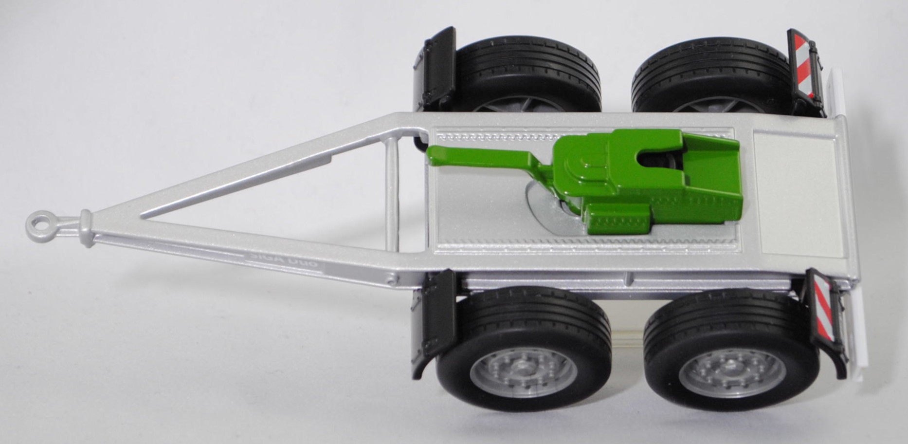 00401 Dolly SIGA Nova Duo (Typ Fahrgetsell mit 2 Achsen, Modell 2006-), Fahrgestell silber, D-Nummernschild OL MK 100, Kupplung grün, SIKU FARMER, 1:32, L17mpK (Limited)