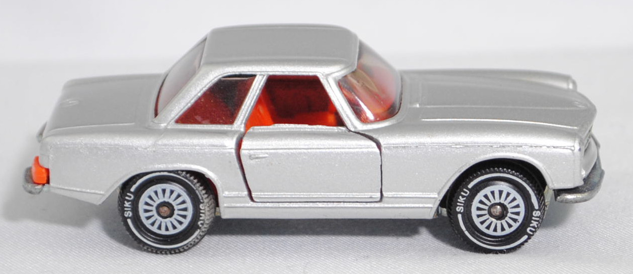 00007 Mercedes-Benz 280 SL (W 113, Pagode, Modell 1968-1971) mit Hardtop (Coupédach), silber, Bpr. V 302 / 1017, W-Germ, Verglasung rauch, R11 gerillt, SIKU SUPER, 1:60, m