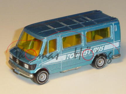 Mercedes 208 (Baureihe TN, Typ T 1) Bus, Modell 1977-1982, himmelblaumetallic, TOURIST BUS, mit Spie