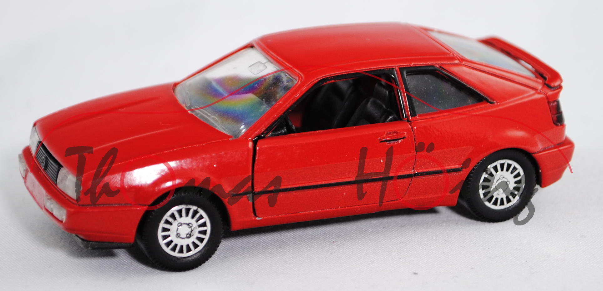 VW Corrado (Typ 53i, Modell 1988-1995), dunkel-verkehrsrot, innen schwarz, SCHABAK MODELL, 1:43