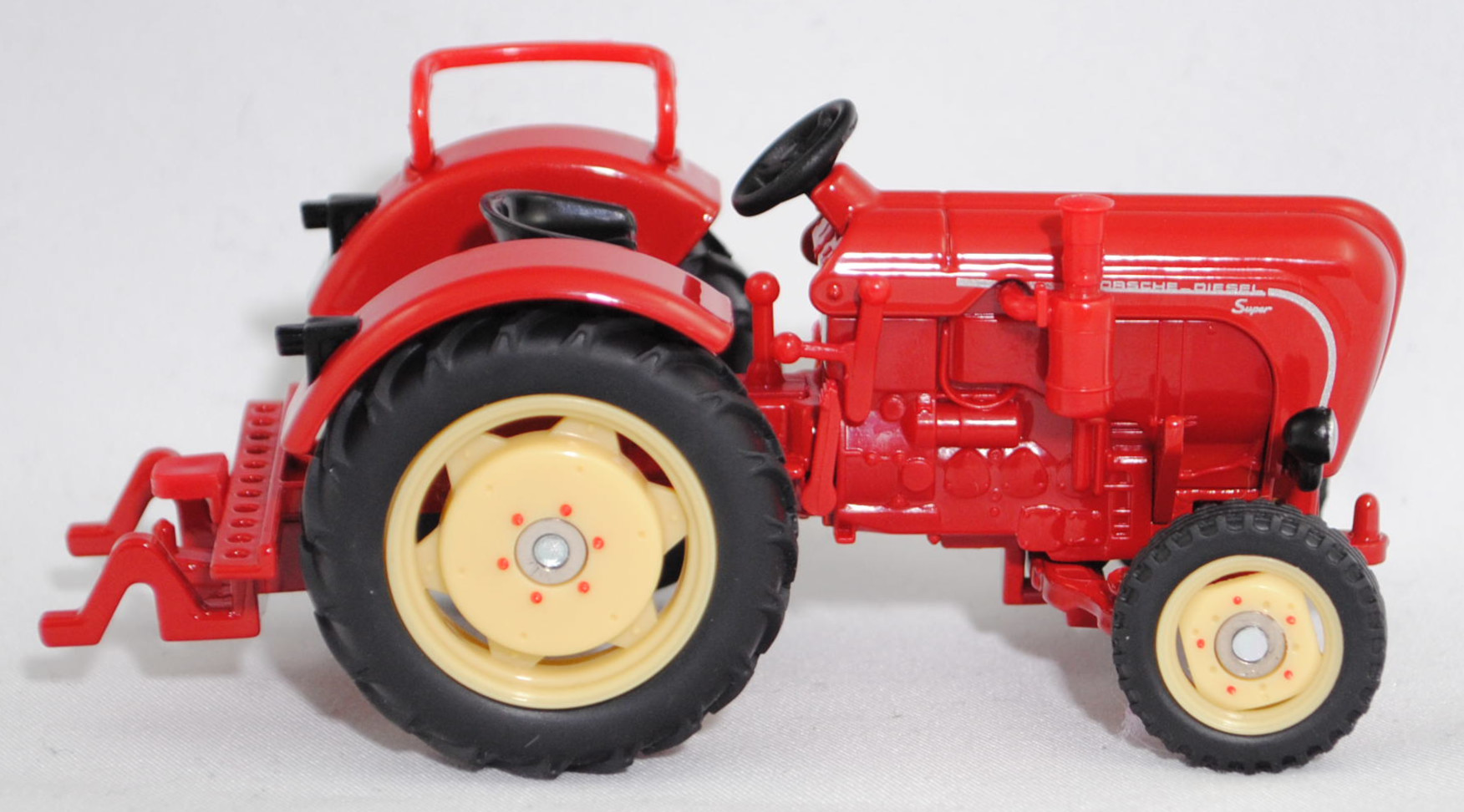 00000 PORSCHE-DIESEL Super N 308 (Baureihe Super, Typ Ackerschlepper, Modell 1957-1960), karminrot, Sitz schwarz, Lenkrad schwarz, MK-S 308, SIKU FARMER CLASSIC, 1:32, L17mpK