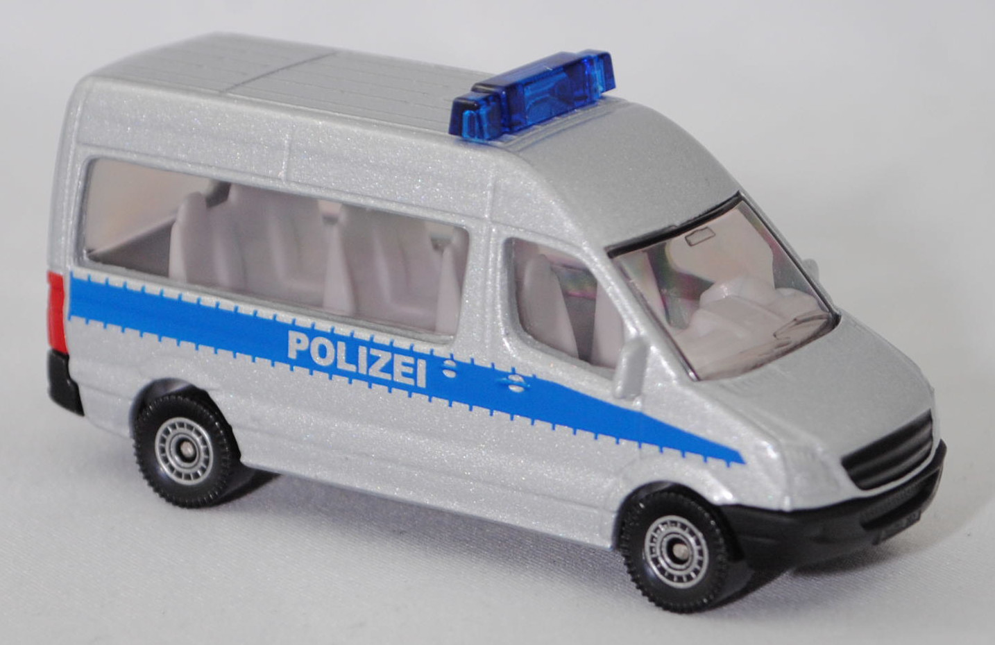 00010 Mercedes-Benz Sprinter II (2. Generation, W 906, Vor-MoPf, Modell 2006-2009) Kleinbus Polizeibus, silbergraumetallic, POLIZEI, C80, SIKU SUPER, 1:77, P29f