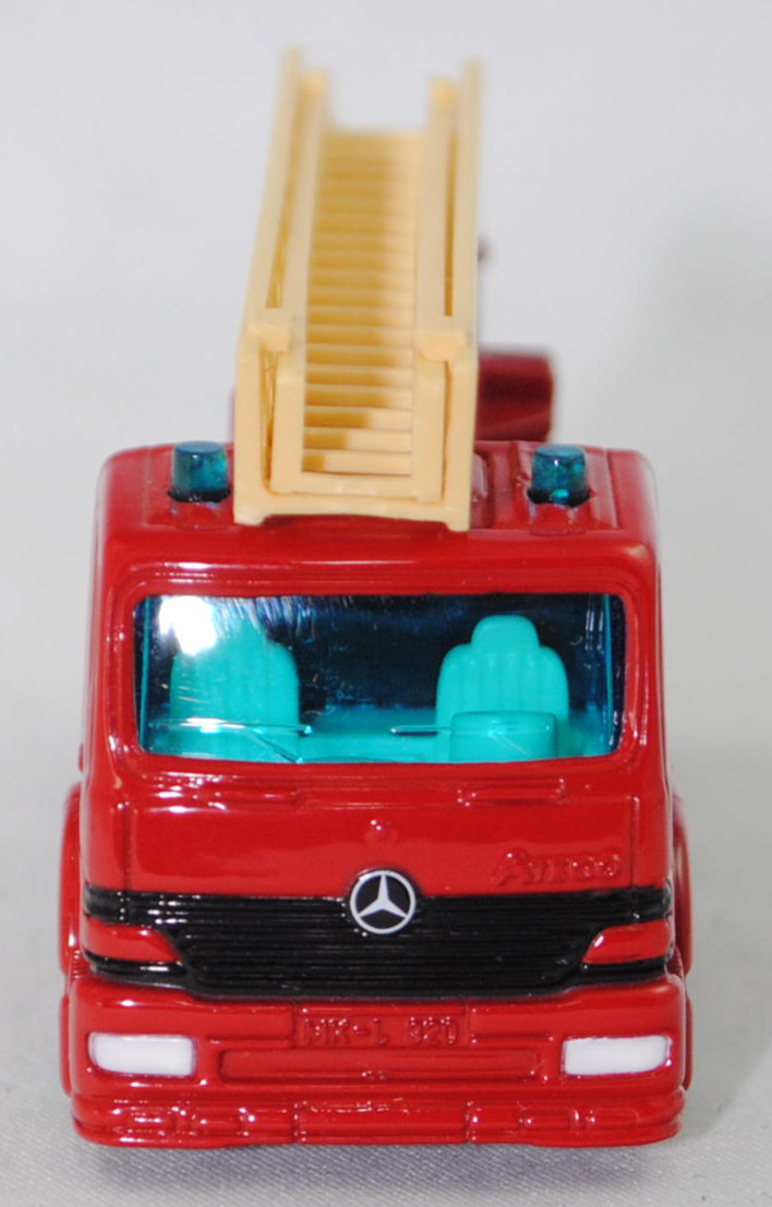 00004 Metz Hubrettungsfahrzeug DL 23-12 S auf Fahrgestell Mercedes-Benz Atego (Modell 1998-2004) (Feuerwehr-Drehleiter), signalrot, Leiter cremeweiß, C1 chrom, SIKU SUPER, 1:80, m