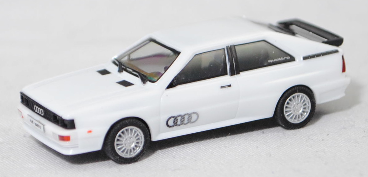 Audi quattro (B2, Typ 85Q, VFL (Vorfacelift), Modell 1980-1982), alpinweiß (L90E), Audi-Ringe unten auf den Türen, Herpa, 1:87, mb (Modell aus Presseset Nr. 3 Audi RS 5, April 2010)