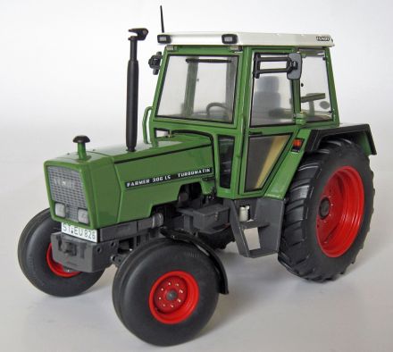 Fendt FARMER 306 LS (Ausführung 1984 - 1988), resedagrün/grau, mit Frontgewicht, weise-toys, 1:32, m