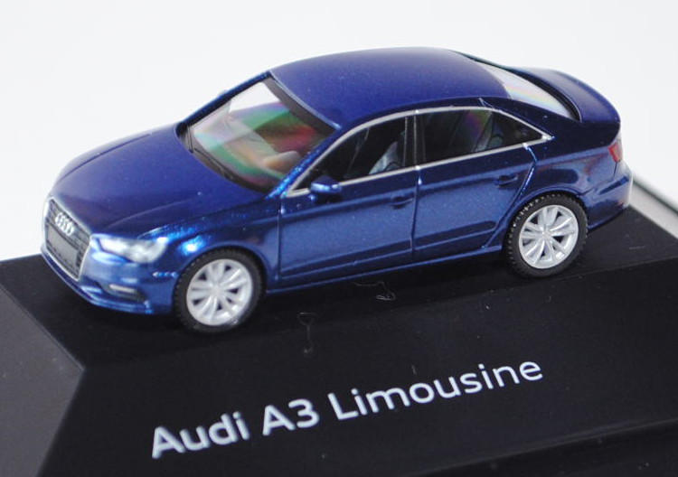 Audi A3 Limousine (Typ 8V), Modell 2013-, scubablau, Herpa, 1:87, Werbeschachtel