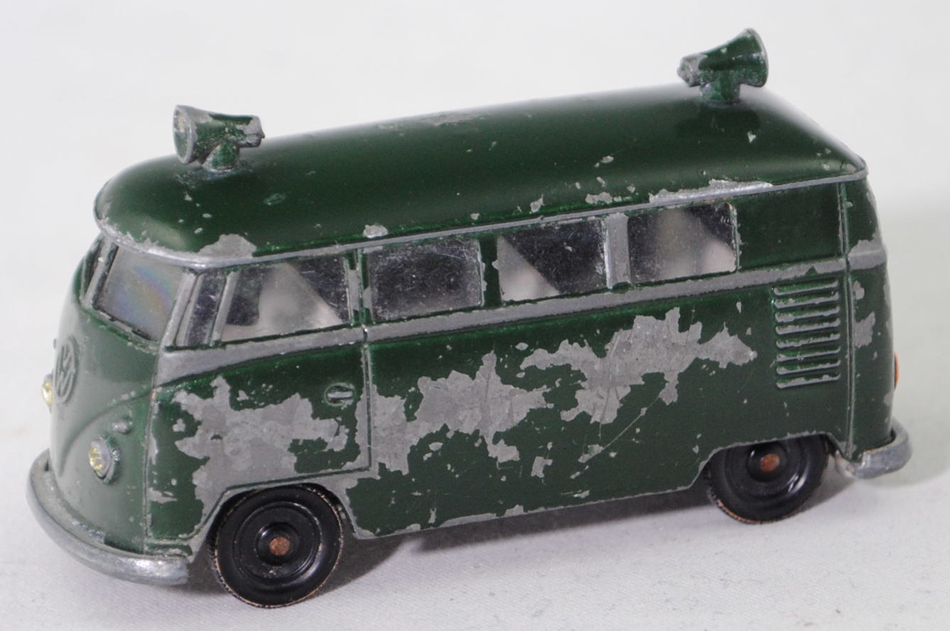 00010 VW Transporter Kombi 1200 (Typ 2 T1, Modell 1961-1962) Polizei-Lautsprecherwagen, grün, innen weiß, Lenkrad schwarz, Vollnieten, R2, SIKU, 1:61, vsc