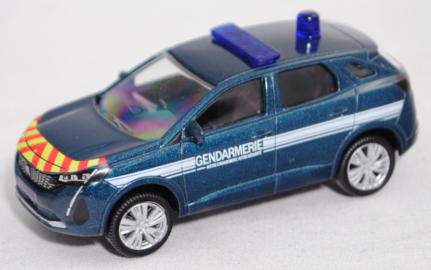 Peugeot 3008 II PureTech 180 EAT8 / BlueHDI 130 EAT8 GT (Modell 2020-2023), celebes blau metallic, GENDARMERIE / NOTRE ENGAGEMENT, VOTRE SÉCURITÉ, Norev Multigam Serie, 1:65, mb