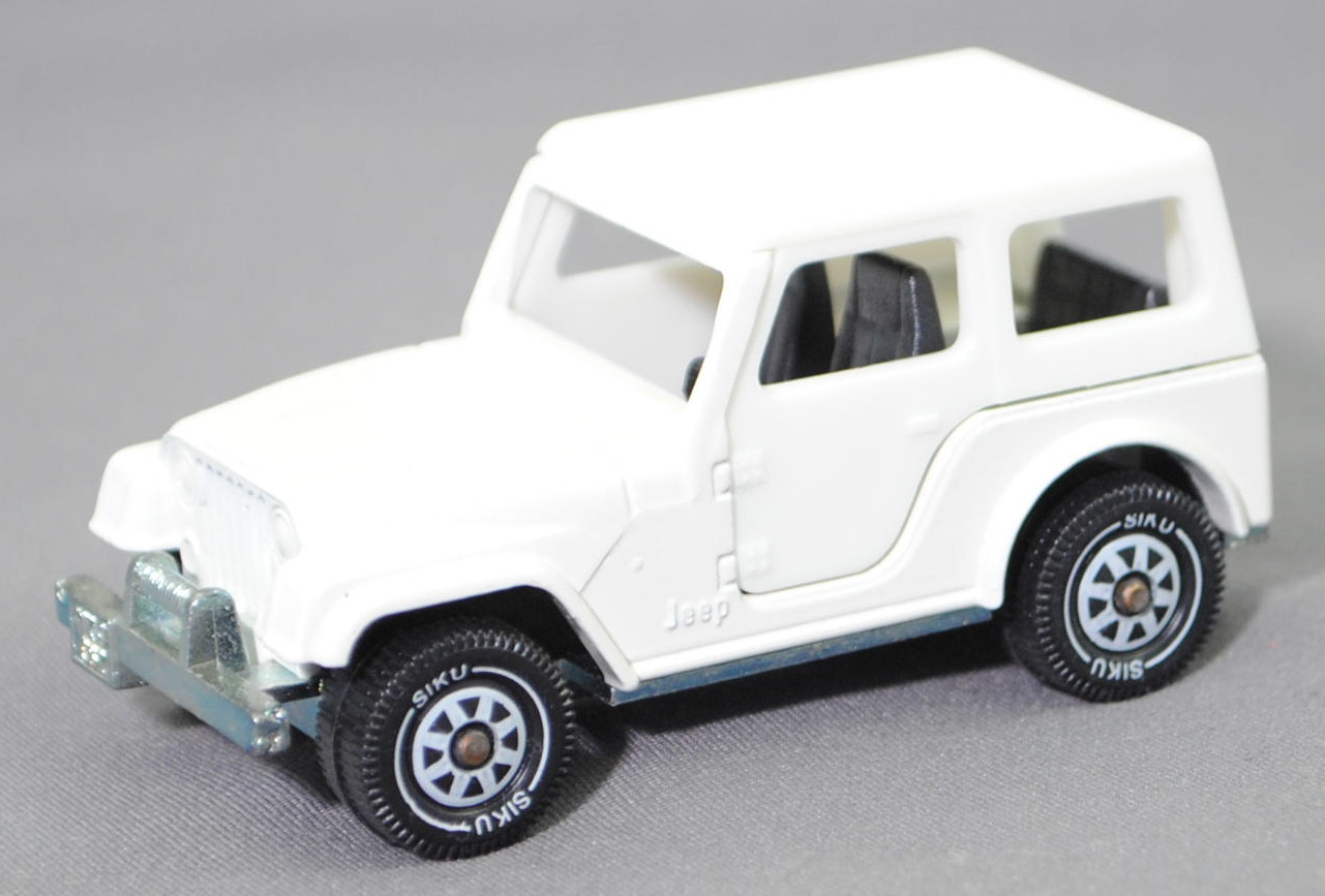 00000 Jeep CJ-5 2.5L (5. Generation, Modell 1979-1983) mit Fiberglas Hardtop (von Siku als Jeep CJ-7 bezeichnet), reinweiß, innen schwarz, B5, SIKU SUPER, 1:55, m