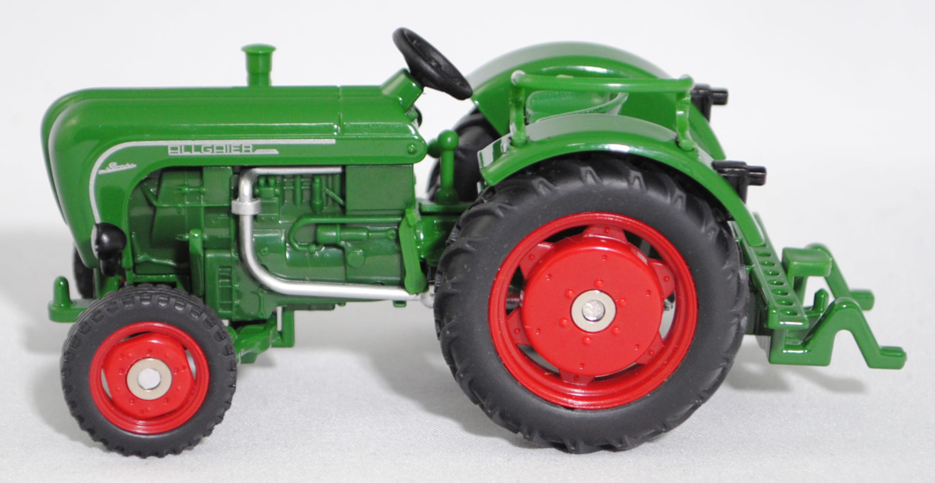 00401 Allgaier Diesel-Ackerschlepper A 133 System Porsche (Modell 1952-1955), smaragdgrün, Felgen signalrot, SIKU FARMER CLASSIC 1:32, L17mpK (Limited Edition)