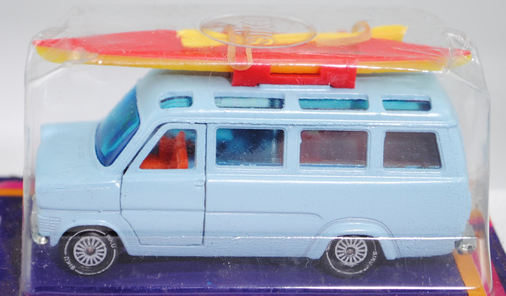 00006b Ford Transit Kombi 1500 (2. Generation, Typ UK Mark 1, Modell 1971-1978) Campingwagen mit Boo