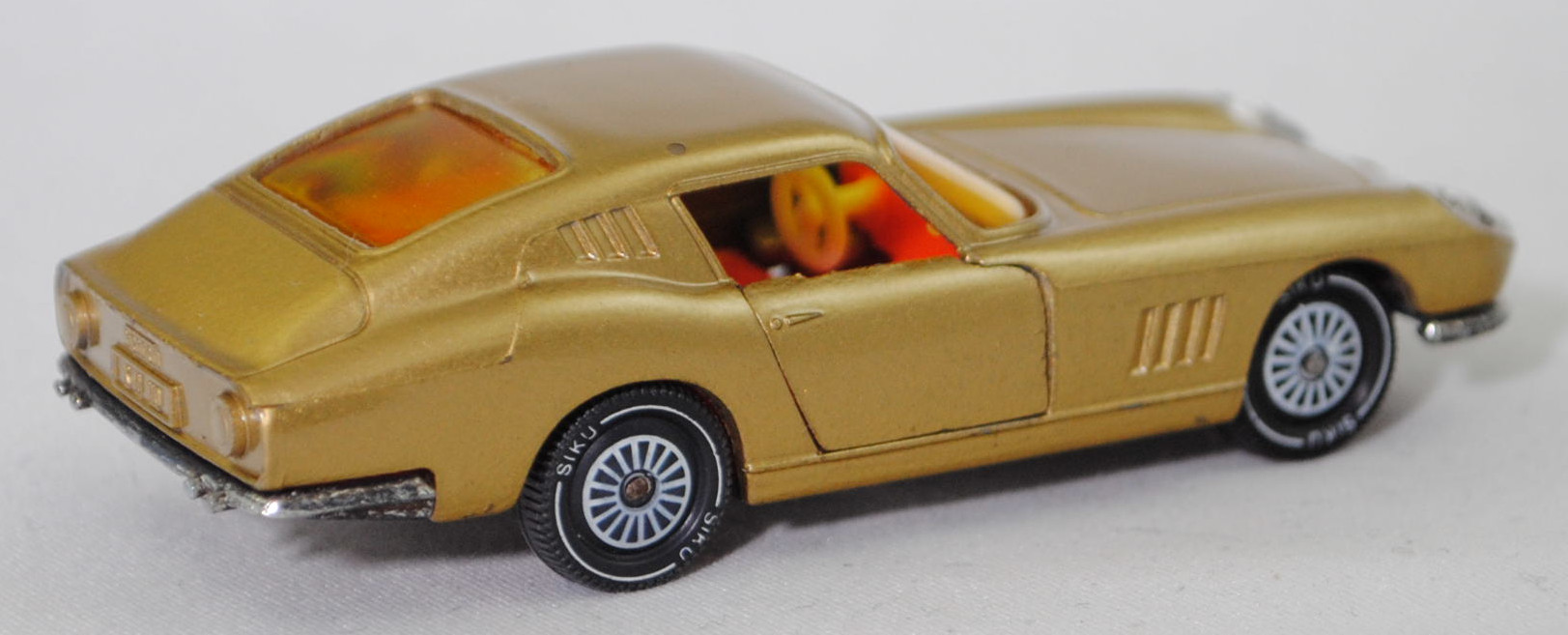 00004 Ferrari Berlinetta 275 GTB (Tipo 563, 2. Serie, Long Nose / Lange Nase, Modell 1965-1966), goldmetallic, transparente Frontscheinwerfer, Bpr. 1012, W-Germ, R11, SIKU SUPER, 1:56, m