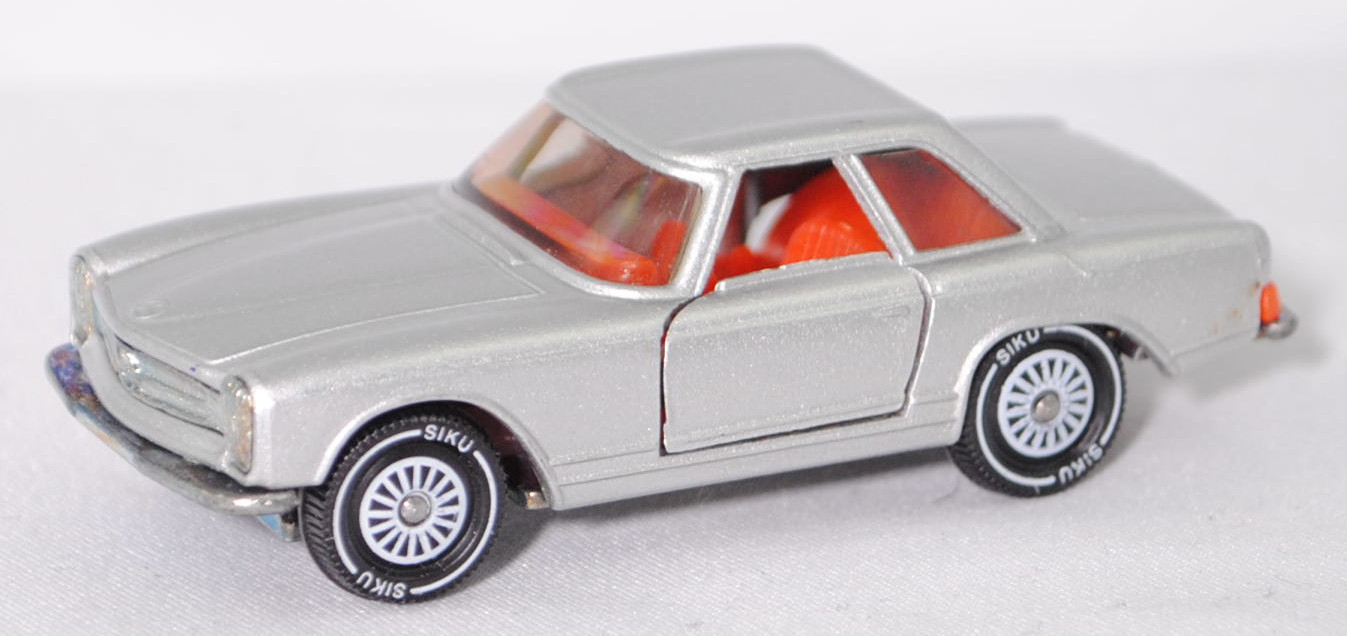 00007 Mercedes-Benz 280 SL (W 113, Pagode, Modell 1968-1971) mit Hardtop (Coupédach), silber, Bpr. V 302 / 1017, W-Germ, Verglasung rauch, R11 gerillt, SIKU SUPER, 1:60, m-
