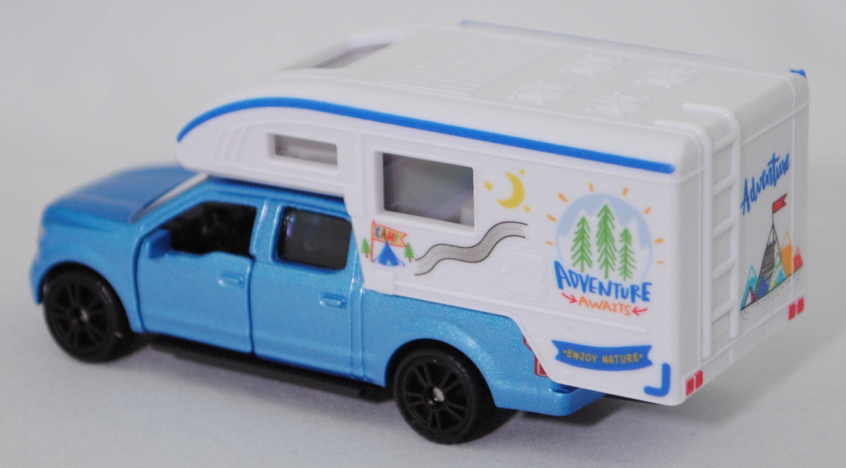 00000 Ford F-150 LARIAT STANDARD V8 SuperCrew mit 5,5 Ft Ladefläche (P552, Modell 2018-2020) mit Pick-Up-Wohnkabine, hell-brillantblaumetallic, SIKU SUPER, 1:71, P29f