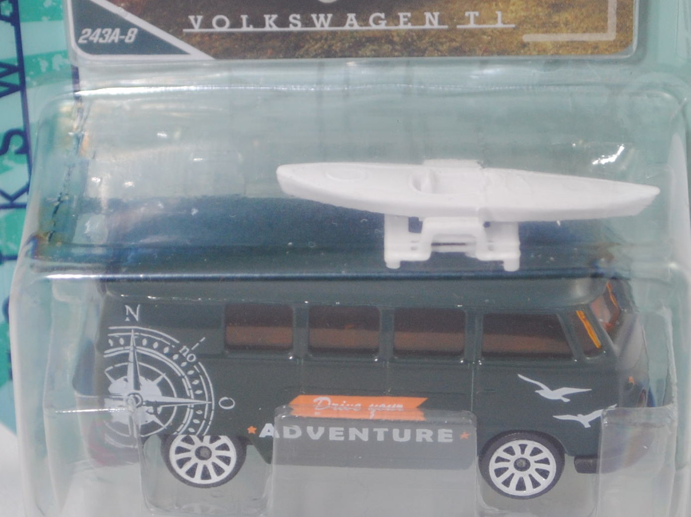 VW Transporter Kleinbus (Typ 2 T1, Mod. 1960-1963), hell-tannengrün, Nr. 243A-8, majorette, 1:59, mb