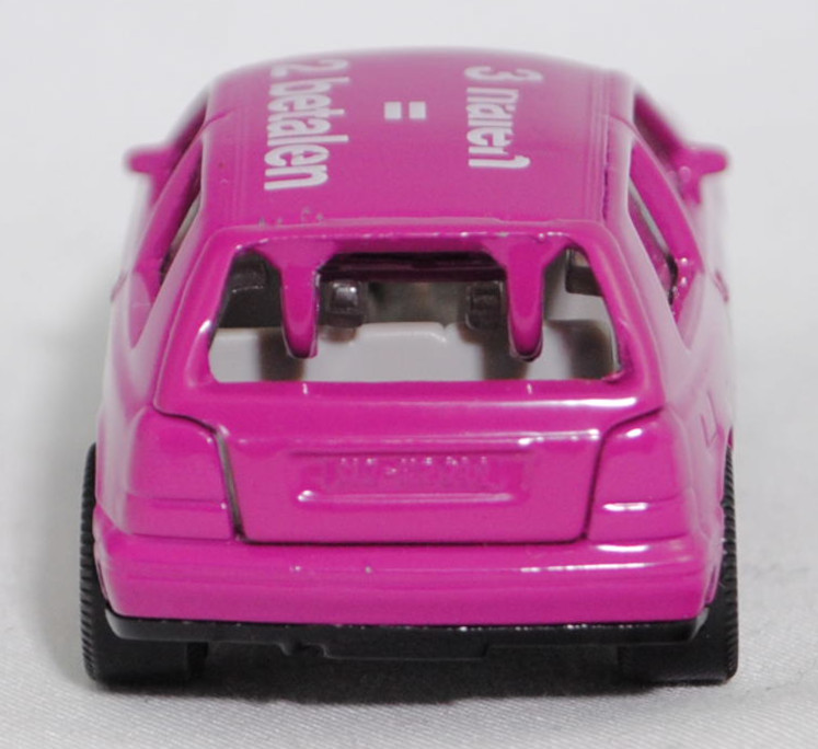 00003 JJM VW Golf III 1.8 GL (Typ 1H, Vorfacelift, Modell 1991-1994), dunkel-verkehrspurpur, innen grau, Lenkrad grau, JJM / 3 halen / = / 2 betalen, Chassis schwarz, SIKU SUPER, 1:56, m