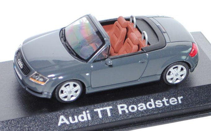 Audi TT Roadster (Typ 8N), Modell 1999-2006, nimbusgrau, innen braun, ohne Heckspoiler, Minichamps, 