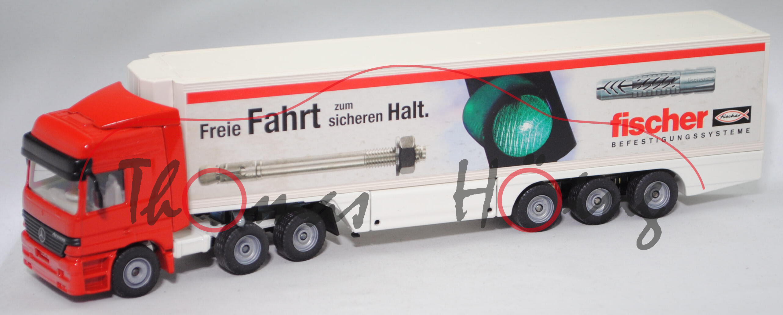 Mercedes-Benz Actros LH 1857 Koffer-Sattelzug,  rot/weiß, fischer (Aufkleber beschädigt), L15