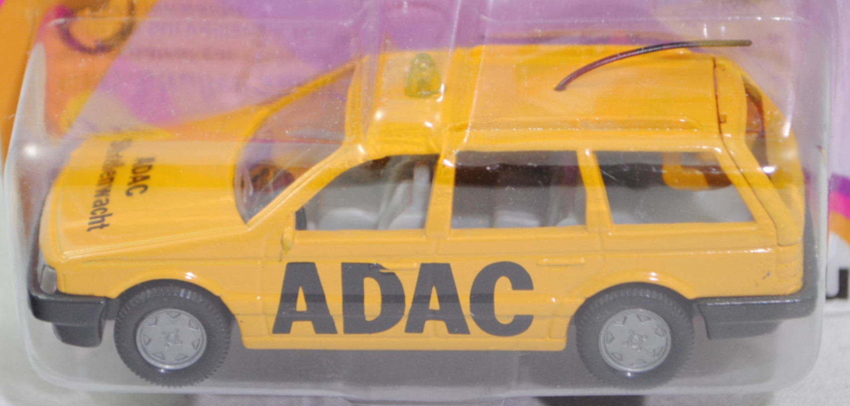 00013 VW Passat Variant CL (B3, Modell 1988-1990) ADAC-Straßenwacht, gelb, innen lichtgrau, SIKU, 1:55, P23